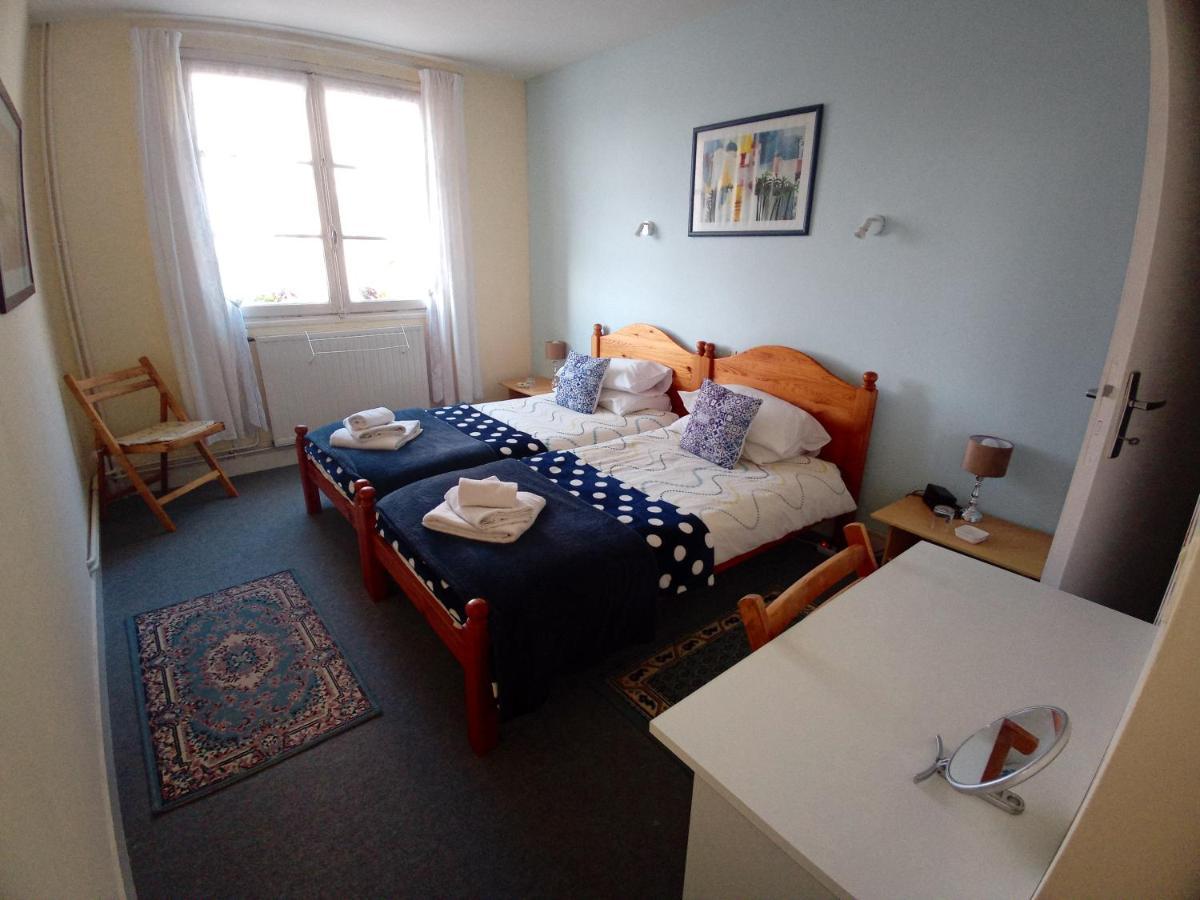 Lenard Charles Bed & Breakfast Juvigny-Val-d'Andaine ภายนอก รูปภาพ