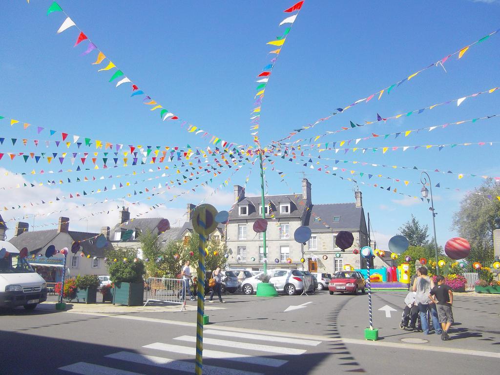 Lenard Charles Bed & Breakfast Juvigny-Val-d'Andaine ภายนอก รูปภาพ