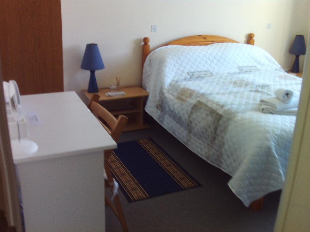 Lenard Charles Bed & Breakfast Juvigny-Val-d'Andaine ภายนอก รูปภาพ